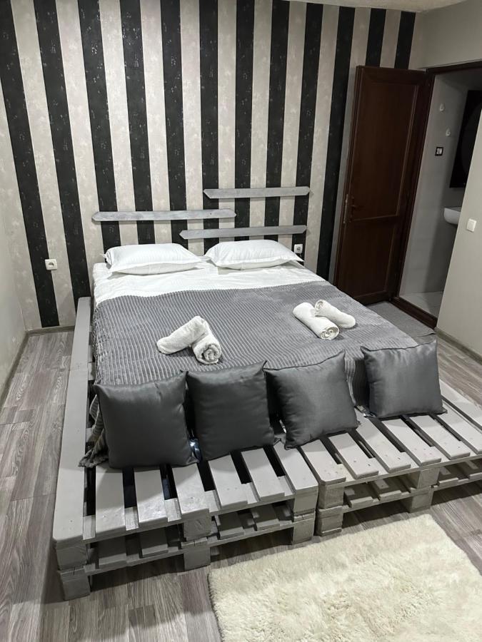 Positive Hotel Borjomi Eksteriør billede